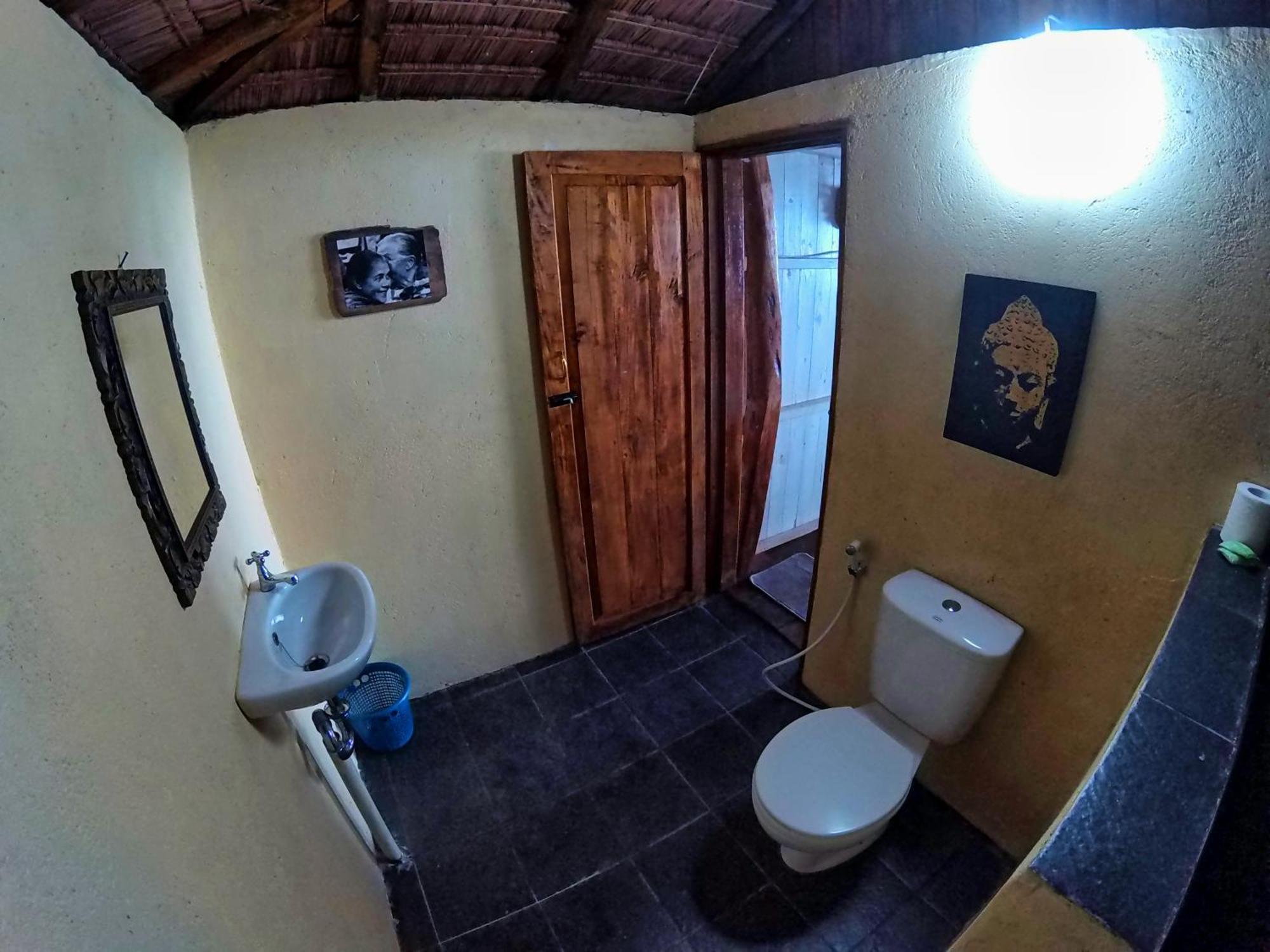 Cosmos Bungalows Bira Exterior foto